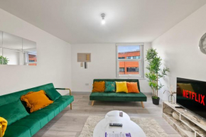 Central Reading 2-Bed Apartment, Walk to Station